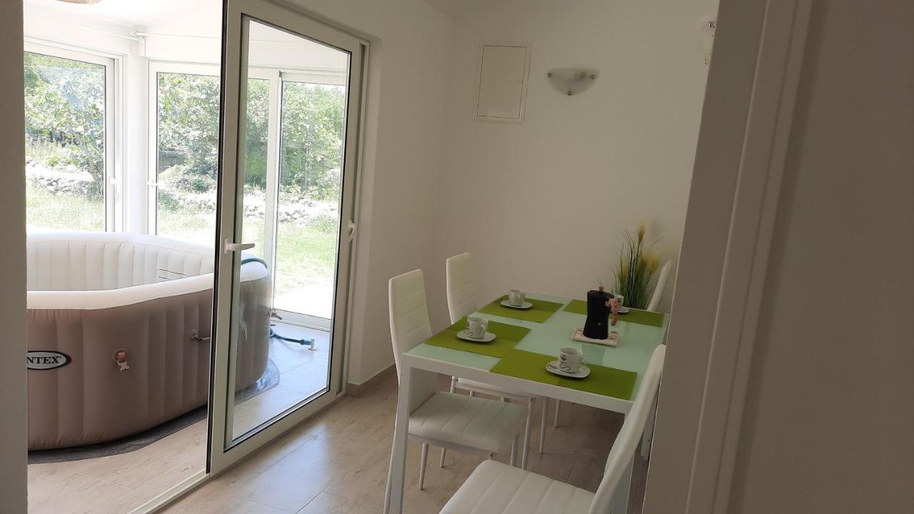 Holiday House Vela Vrta Sveti Ivan Dobrinjski Luaran gambar