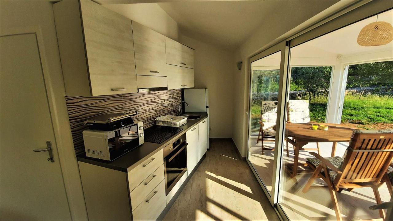 Holiday House Vela Vrta Sveti Ivan Dobrinjski Luaran gambar