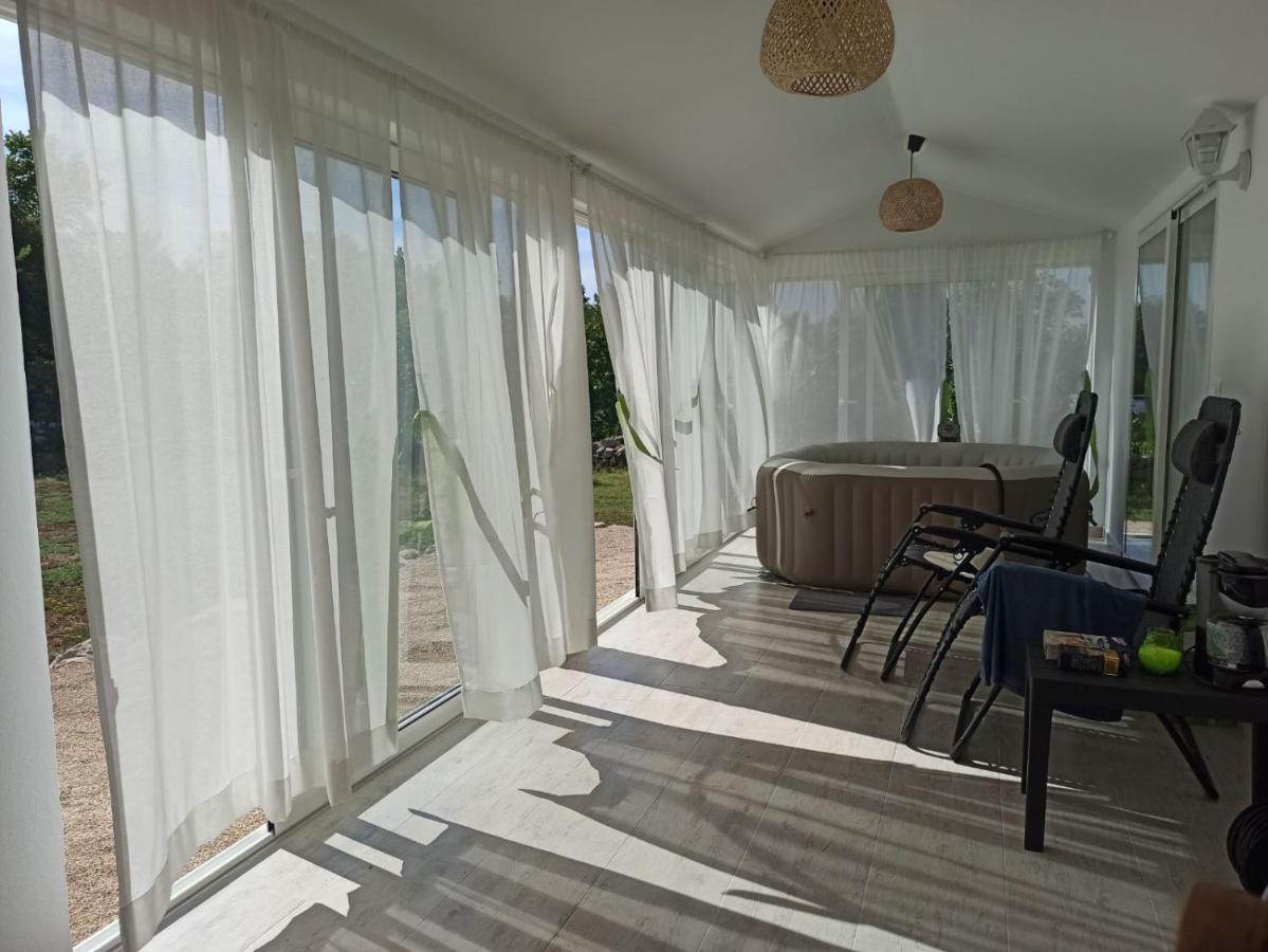 Holiday House Vela Vrta Sveti Ivan Dobrinjski Luaran gambar